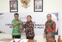 Sekda Kota Ternate Terima LHPK dari BPK RI. (Humas for Rakyatmu))