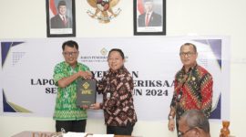 Sekda Kota Ternate Terima LHPK dari BPK RI. (Humas for Rakyatmu))