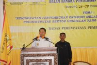 Bupati Pulau Taliabu, Aliong Mus Membuka Musrenbang RKPD. (Istimewa/Rakyatmu)