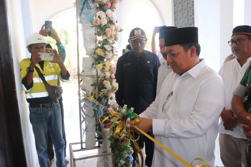 Bupati Pulau Taliabu Resmikan Masjid Nurul Huda, Desa Todoli. (Istimewa/rakyatmu)