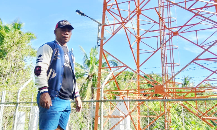 Kepala Dinas Kominfo Kabupaten Pulau Taliabu, Basiludin Labesi. (Dok.Pribadi/Rakyatmu)