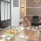 Sekretaris Daerah Kota Ternate Rizal Marsaoly memimpin rapat koordinasi pemanfaatan Benteng Oranje bersama pimpinan OPD. (Humas for Rakyatmu)