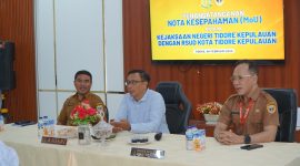 Kejari Tidore Kepulauan dan RSD Tidore melakukan pendatanganan nota kesepahaman  pendampingan hukum. (Istimewa)