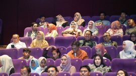 Penayangan film Koru di Bioskop XXI Mall Jatiland Ternate. (Ko Edo/Rakyatmu)