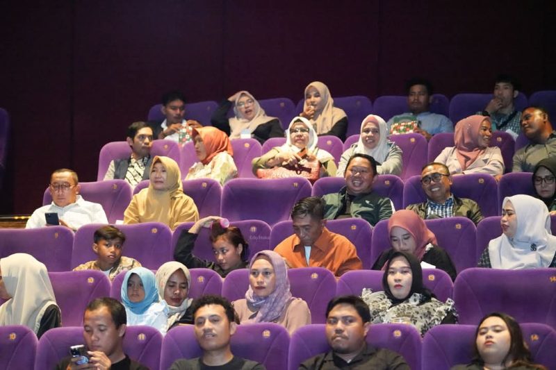 Penayangan film Koru di Bioskop XXI Mall Jatiland Ternate. (Ko Edo/Rakyatmu)
