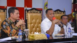 Wakil Wali Kota Tidore Kepulauan Muhammad Sinen memimpin Entry Briefing bersama BPK RI Perwakilan Maluku Utara. (Istimewa)