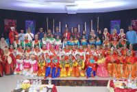 Sanggar Seni Rau Parada Foto Bersama Usai Peluncuran Art Performance Legu-Legu. (Dok.Humas for Rakyatmu)