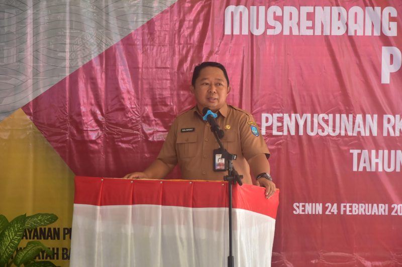 Sekada Kota Ternate Rizal Marsaoly Buka Musrenbang Kecamatan Pulau Hiri. (Ongky/Rakyatmu)