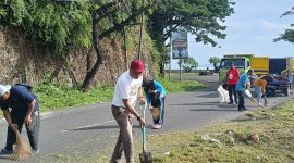 Kegiatan Jumat Bersih di Kecamatan Ternate Utara. (Rakyatmu)