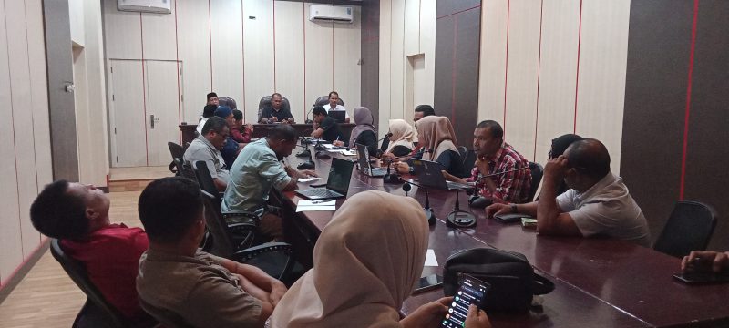 Tim 3 Pengendali Inflasi menggelar rapat terkait program 100 hari kerja Wali Kota dan Wakil Wali Kota Tidore Kepulauan. Foto: Istimewa