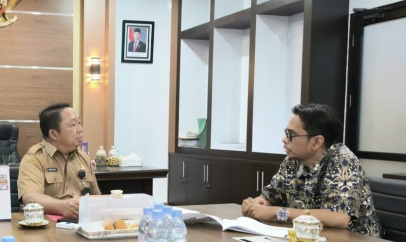Sekretaris Daerah Kota Ternate Melakukan Pertemuan Membahas Persiapan Peringati Earth Hour. (Istimewa/Rakyatmu) 