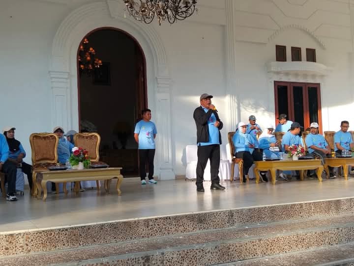 Sekda Kabupaten Kepulauan Sula, Muhlis Soamole saat menyampaikan sambutannya di ISDA. (Rakyatmu)