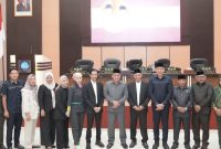 Foto: Anggota DPRD  Wali Kota dan Wakil Wali Kota Ternate Usai Paripurna Penetapan Kepala Daerah Terpilih Hasil Pilkada 2024. (Istimewa/Rakyatmu)