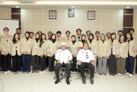 Wali Kota Ternate Dr. M. Tauhid Soleman Didampingi Sekda Dr. Rizal Marsaoly Bersama Mahasis KKN-PPM UGM. (Istimewa/Rakyatmu)