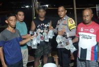 Polisi Mengamankan Pelaku Peredaran Miras Jenis Cap Tikus di Kota Ternate.