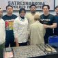 Foto Polisi Bersama Pelaku Pengedar Narkotika Jenis Ganja.