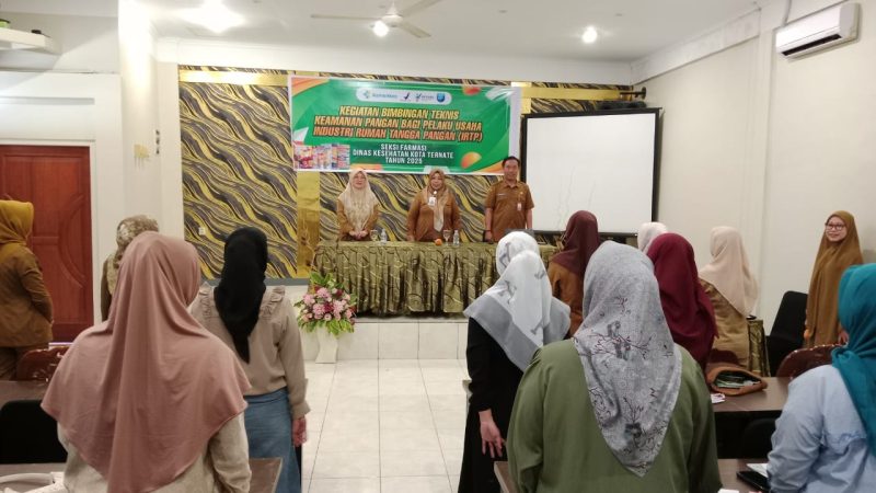 Suasana Bimbingan Teknis Keamanan Pangan di Hotel Surya Pagi.