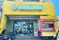 Toko Golden Bakery. (Rakyatmu)