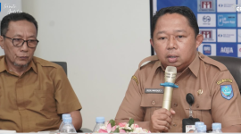 Sekda Kota Ternate, Dr. Rizal Marsaoly Didampingi Plt. Kepala Bappelitbangda, Taufik Jauhar Pimpin Rapat Koperasi Merah Putih. (Rakyatmu)