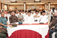 Wali Kota Ternate M. Tauhid Soleman dan Wakil Wali Kota Ternate Nasri Abubakar dan Ketua DPRD Kota Ternate. 