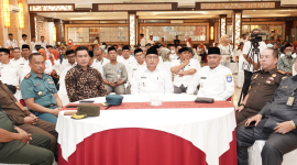 Wali Kota Ternate M. Tauhid Soleman dan Wakil Wali Kota Ternate Nasri Abubakar dan Ketua DPRD Kota Ternate. 