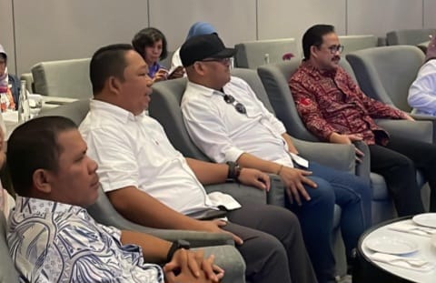 Sekda Kota Ternate Didampingi Kepala Dispora Menghadiri Youth City Changers di Surabaya. (rakyatmu)