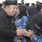 Sekda Kota Ternate, Dr. Rizal Marsaoly Bersama PPPK usai Upacara Pengambilan Sumpah/Janji ASN