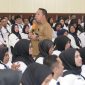 Sekda Kota Ternate, Dr. Rizal Marsaoly saat Memberikan Materi di Orientasi PPPK.
