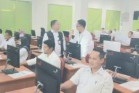 Sekda Kota Ternate, Dr. Rizal Marsaoly pantau pelaksanaan Ukom Pejabat Eselon III di kantor UPT BKN di Ternate