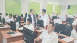 Sekda Kota Ternate, Dr. Rizal Marsaoly pantau pelaksanaan Ukom Pejabat Eselon III di kantor UPT BKN di Ternate