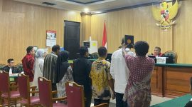 Tujuh Saksi Mengambil Sumpah dalam Sidang Lanjutan Kasus Dugaan Korupsi BTT Kabupaten Kepulauan Sula. (Rakyatmu)