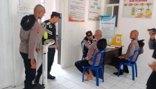Anggota Remaja Samapta saat Menjalani Pemeriksaan Kesehatan. (Rakyatmu) 