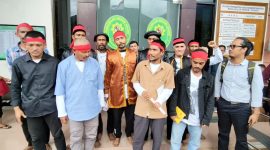 11 orang warga adat Maba Sangaji di Pengadilan Negeri Soasio, Kota Tidore Kepulauan, Maluku Utara. (Dok. Rakyatmu.com)