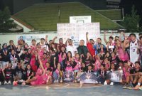 Foto Bersama Pemain di Turnamen Bola Basket Festival Olahraga II KONI Kota Ternate di Lapangan Basket Stadion. (Ko Edo for Rakyatmu)