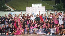 Foto Bersama Pemain di Turnamen Bola Basket Festival Olahraga II KONI Kota Ternate di Lapangan Basket Stadion. (Ko Edo for Rakyatmu)