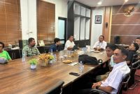 Ketua Dewan Formatur ALTI Provinsi Maluku Utara, Rizal Marsaoly Bersama Anggota. (Rakyatmu)