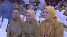 Bupati Kepulauan Sula, Fifian Adeningsih Mus saat mengikuti Rakor Percepatan pelaksanaan program hilirisasi komoditas prioritas perkebunan. (Rakyatmu)