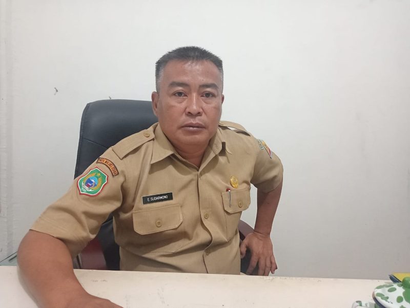 Kepala Dinas PUPR Kabupaten Pulau Taliabu, Endro Sudarmono. (Rakyatmu)