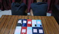 Polisi Mengamankan Dua Orang Terduga Pelaku Pencurian Handphone di Kota Ternate. (Rakyatmu)