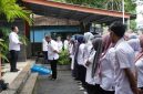 Sekda Kota Ternate, Rizal Marsaoly Lanjutkan Progran Rabu Menyapa di BP2RD Kota Ternate. (Dok. Ewin for Rakyatmu)