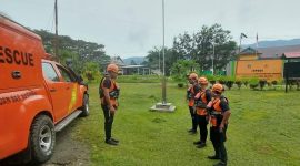 Tim SAR Halmahera Selatan saat Melakukan Persiapan Melakukan Pencarian Korban. (Dok. Tim Sar for Rakyatmu)