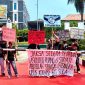 Front Masyarakat Sula Menggelar Aksi Unjuk Rasa di Depan Kejaksaan Tinggi Provinsi Maluku Utara Terkait Kasus Korupsi Anggaran BTT. (Dok.Rakyatmu)