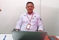 Kepala Kantor PT Pos Bobong, Ridwan Ibrahim. (Dok. RakyatMu)