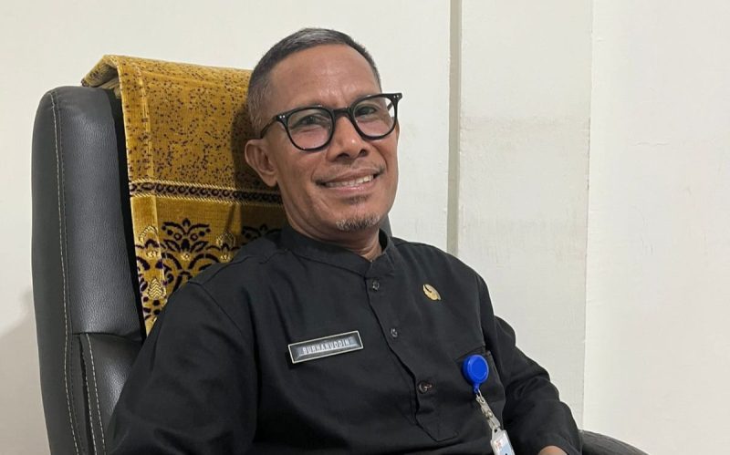 Kepala Dinas Sosial Kota Ternate, Burhanuddin Abdul Kader. (Rakyatmu)