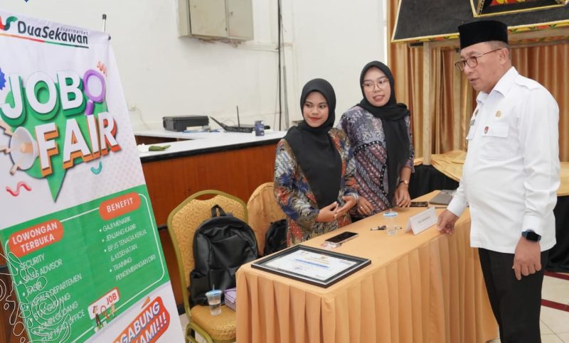 Wali Kota Ternate M. Tauhid Soleman di Acara Job Fair Hybrid Ternate Andalan 2025