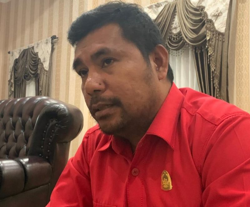 Ketua Komisi III DPRD Kabupaten Pulau Taliabu, Budiman L. Mayabubun. (Rakyatmu)