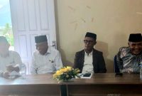 Kepala Dinsos Kota Ternate, Burhanuddin Abdul Kadir Bersama Baznas Ternate. (Rakyatmu)