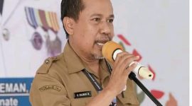 Kepala DPPKB Kota Ternate, Rajman Makka. (RakyatMu)