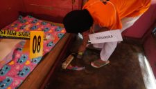 Pelaku saat Reka Kembali