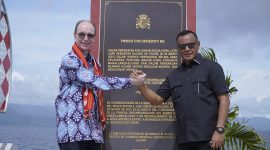 Wali Kota Tidore Kepulauan, Muhammad Sinen bersama Duta Besar Spanyol, Francisco de Asis Aguilera Aranda di Tidore Kepulauan. (Istimewa)